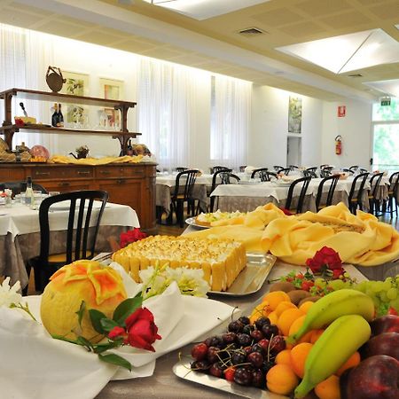 Hotel Terme Monticelli Terme Exteriér fotografie